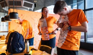 Met 41 deelnemende teams, business partners van Nationale-Nederlanden, maakte Nationale-Nederlanden dit jaar een geslaagde entree in de NN Marathon Rotterdam Business Estafette 2026